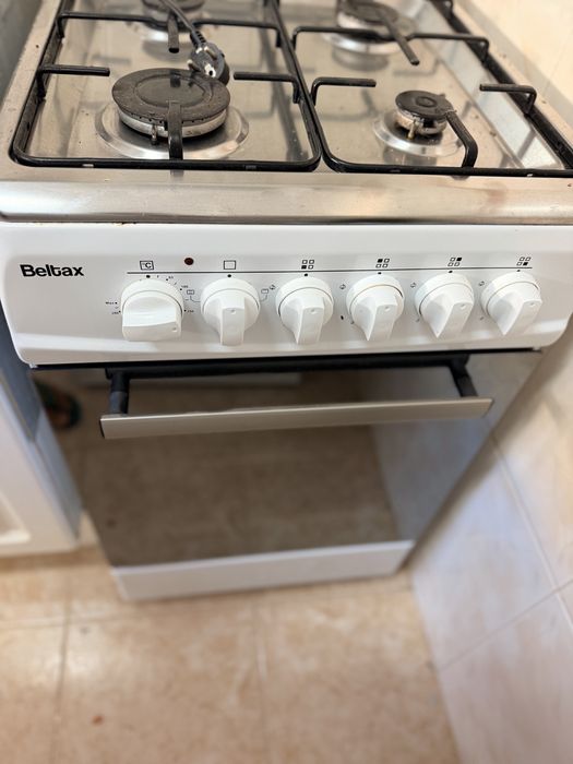 Fogão Beltax 4 bocas- Forno eletrico