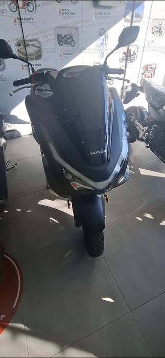 Honda pcx dx 2025