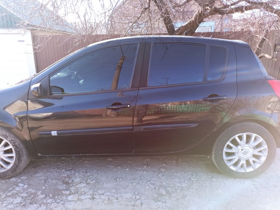 Срочно продам авто Renault  clio