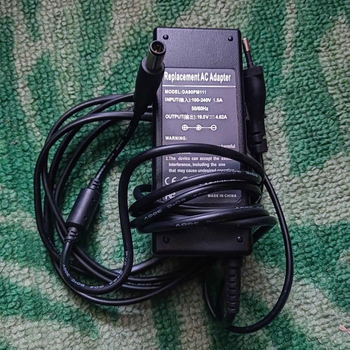 Блок питания живлення для ноутбука HP на 65 та 90Вт