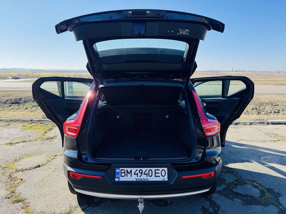 Volvo XC40 1.5PHEV AWD R-Design 2022рік Official