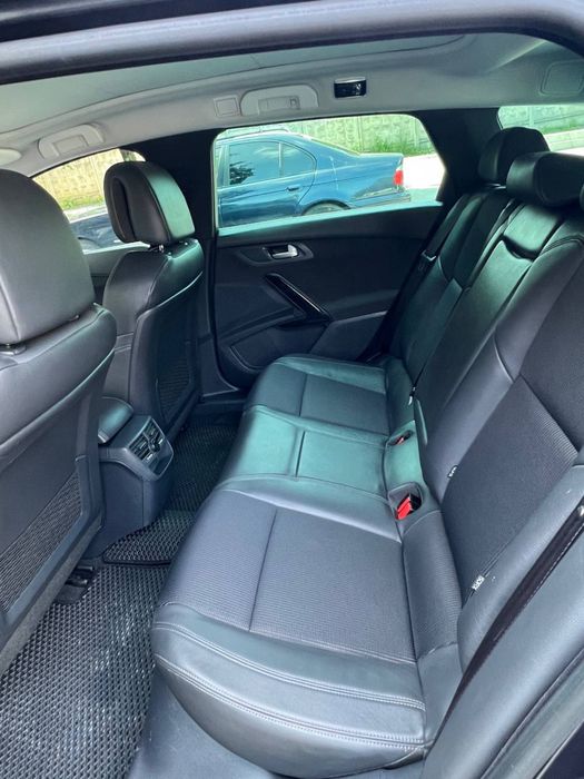 Peugeot 508 sw 2012