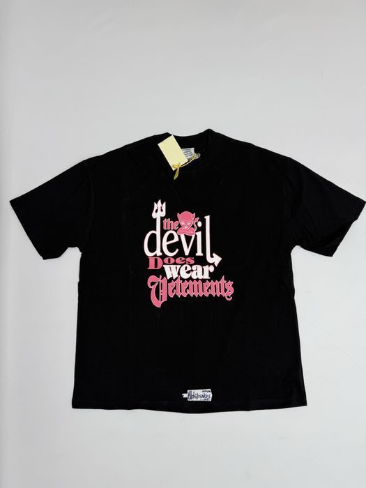 футболка Vetements Devil does wear ветмо