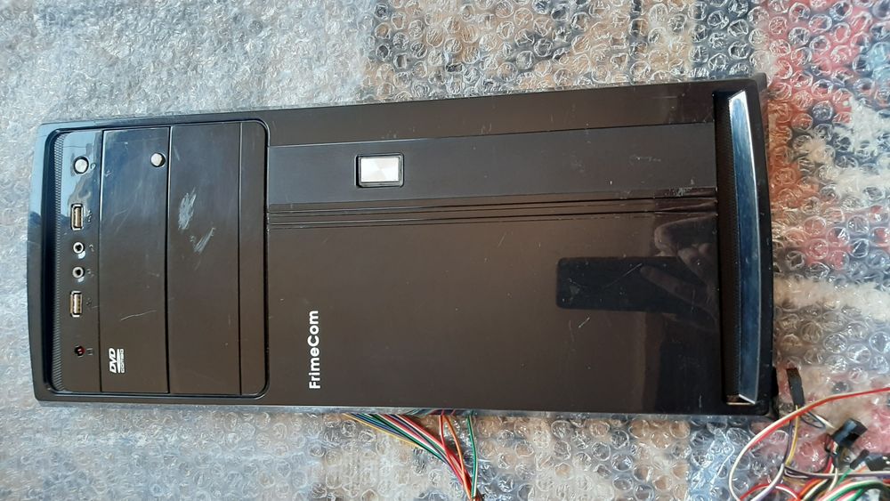 Передня панель на системний блок