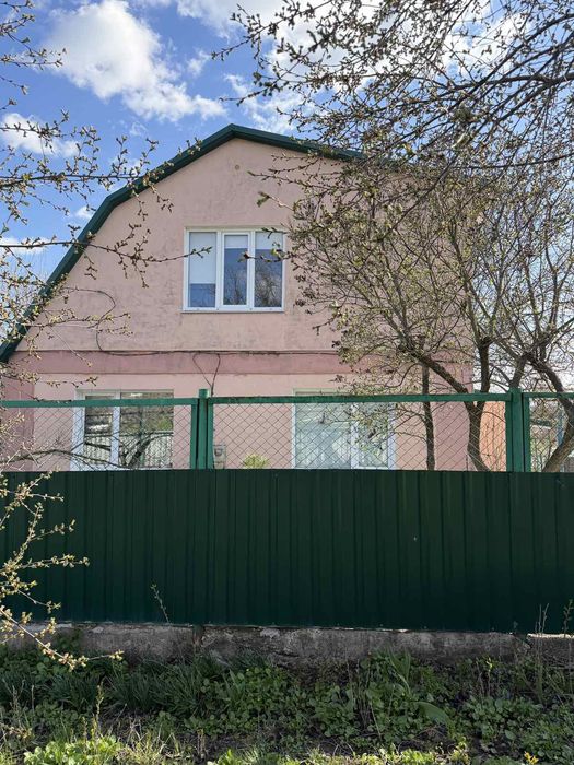 Продам 2-ий  будинок.с.Соколівське  Можна по сертифікату.