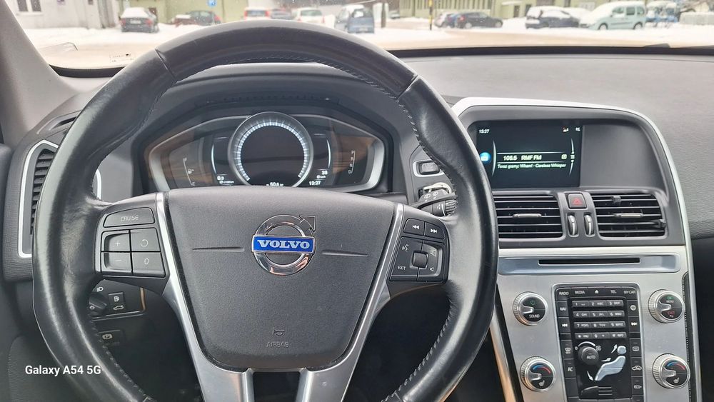 Volvo XC 60 Volvo XC60 2.0 D4 181 KM Ocean Race