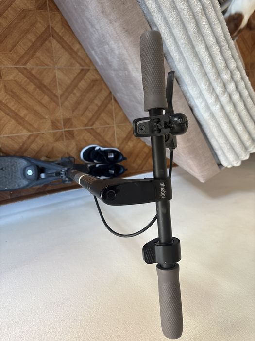 Vendo trotinete/sem carregador