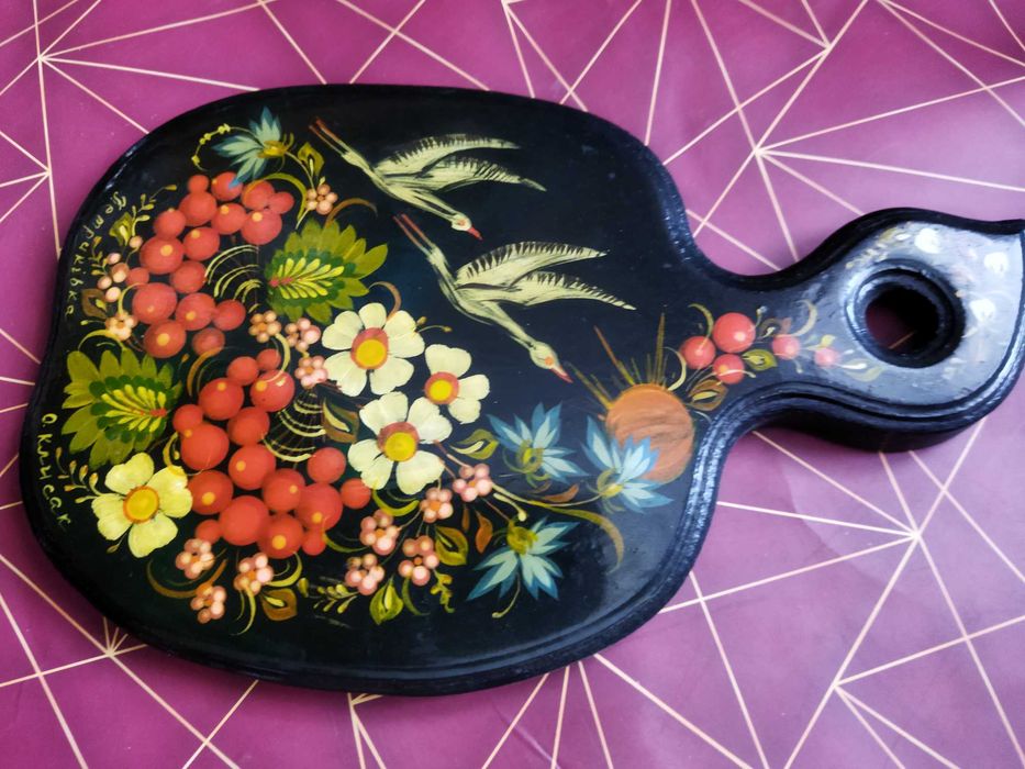 Продам судок для холодца и подарочные разделочные доски.