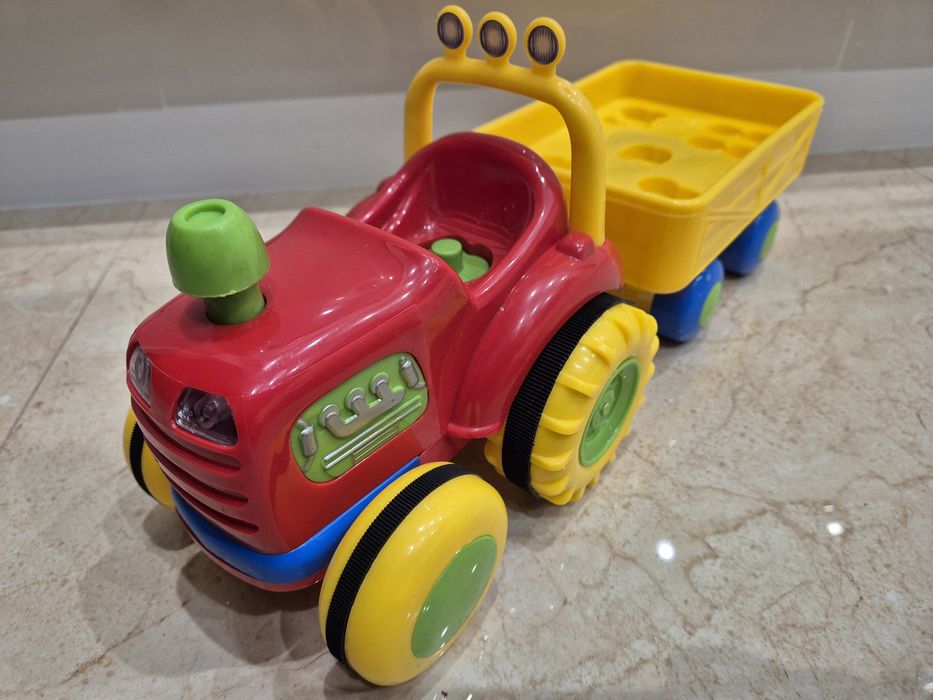 Interaktywny Traktor z Przyczepką Farmer