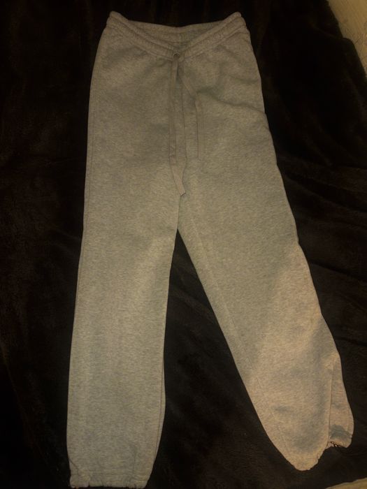 Спортивні жіночі сірі штани