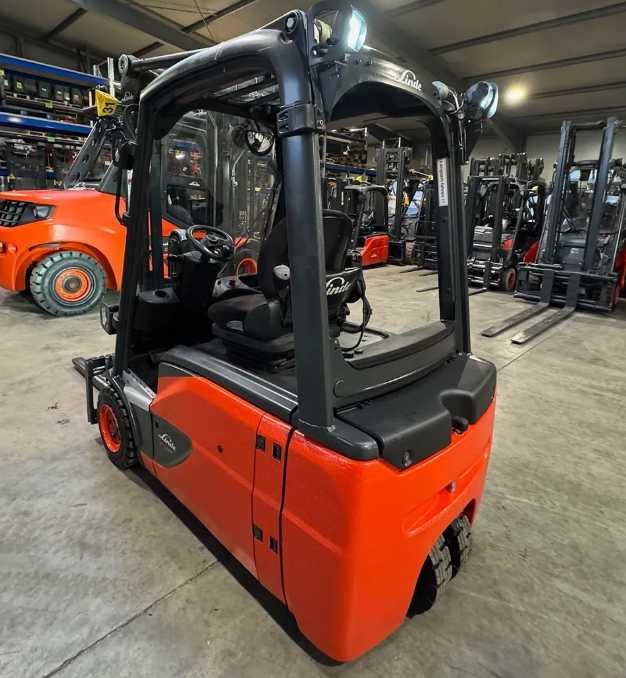 Empilhador Elétrico LINDE E16 EVO