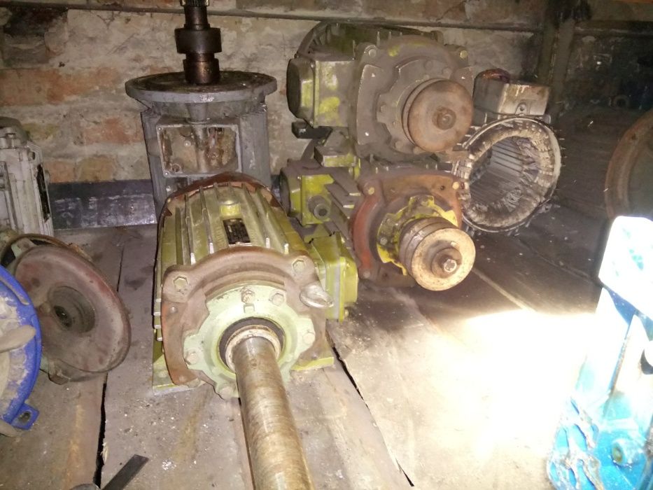 Электродвигатель электромтор елетродвигун електродвигатель АИР 4А 4АМ