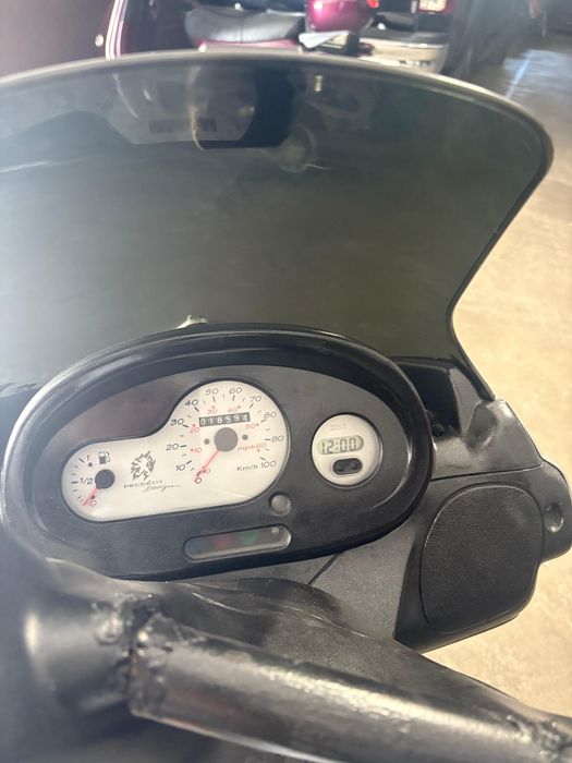 Vendo mota peugeot