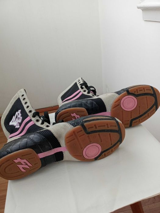 Джазовки( кросовки) us - 7,5 (38) танцевальные