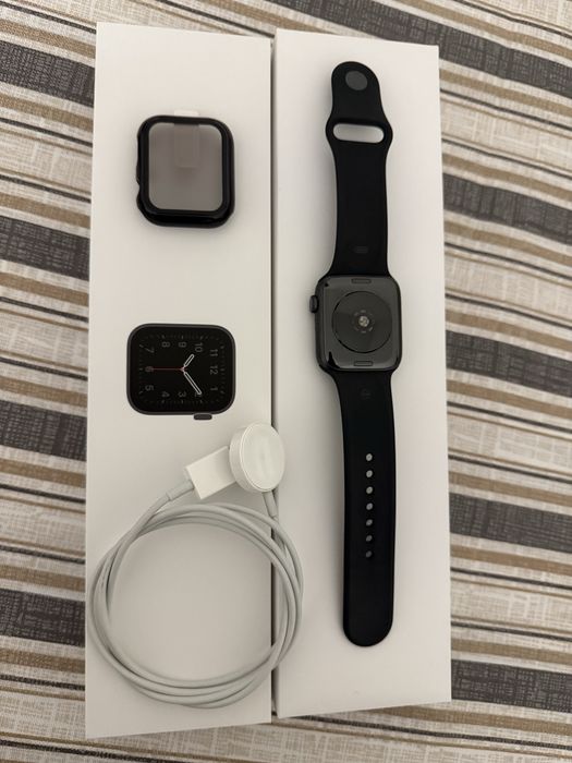 Apple Watch SE 44mm GPS (2022)
