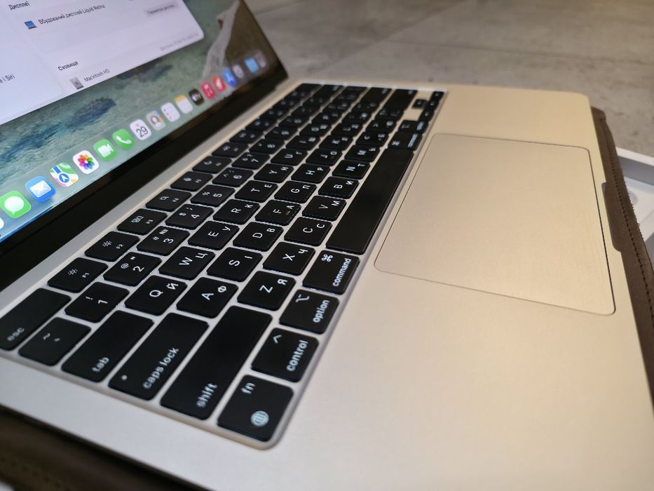 MacBook Air M2 8/256 2022