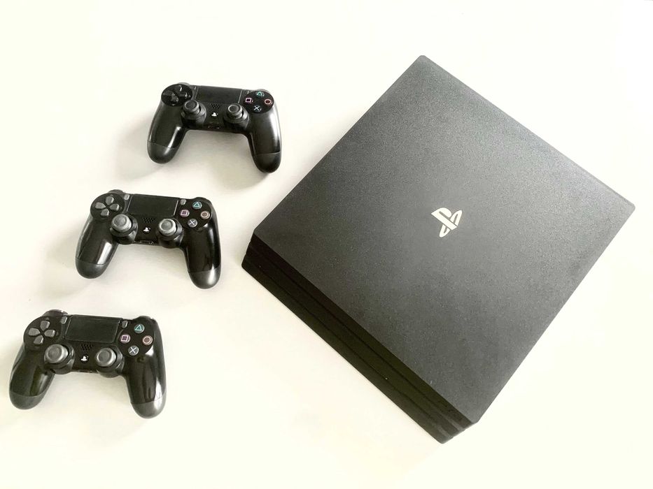 SONY PS4 PRO po serwisie czyszczenia i wymiany pasty termoprzewodzącej