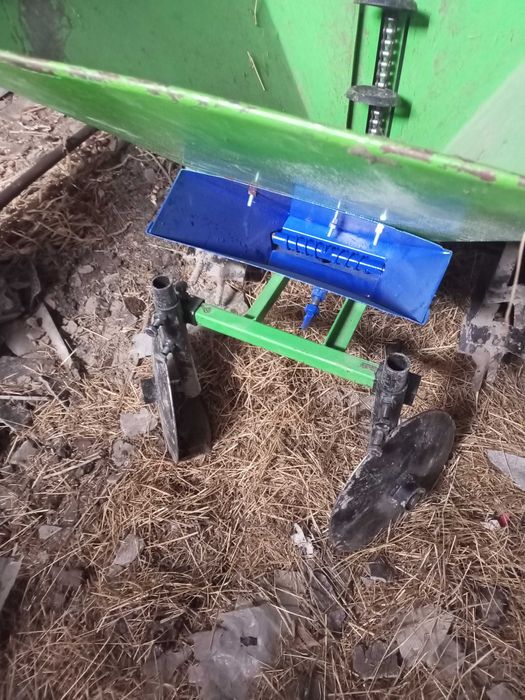 Картоплесажалка до мотоблока