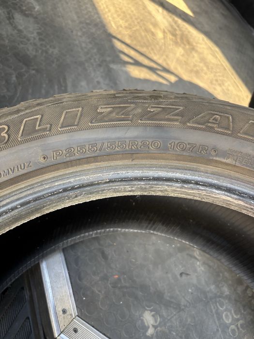 Гума Bridgestone Blizzak 255 55 r20