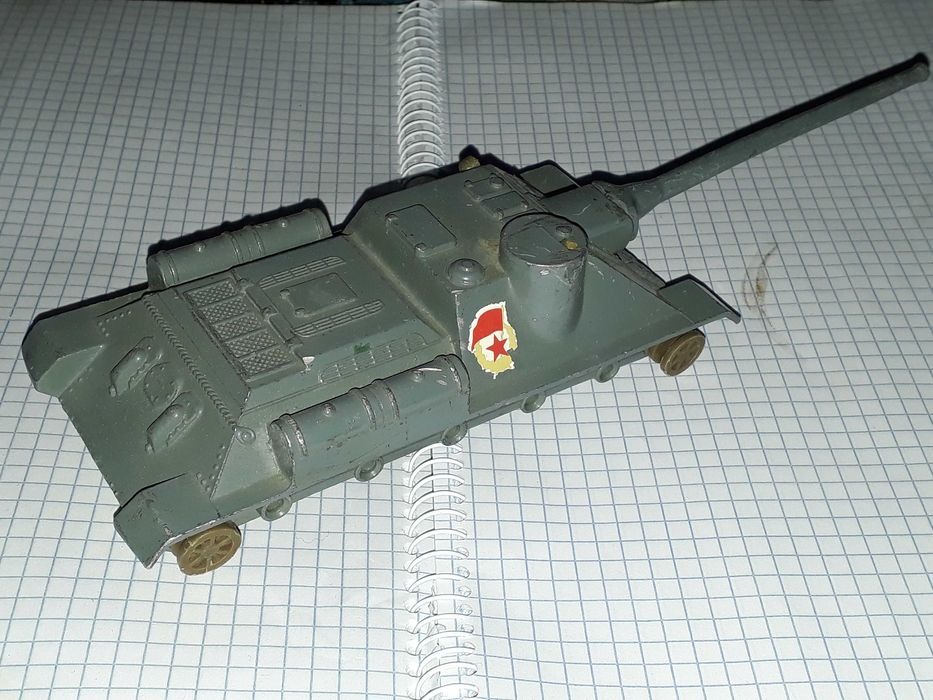 Модель танка САУ под реставрацию