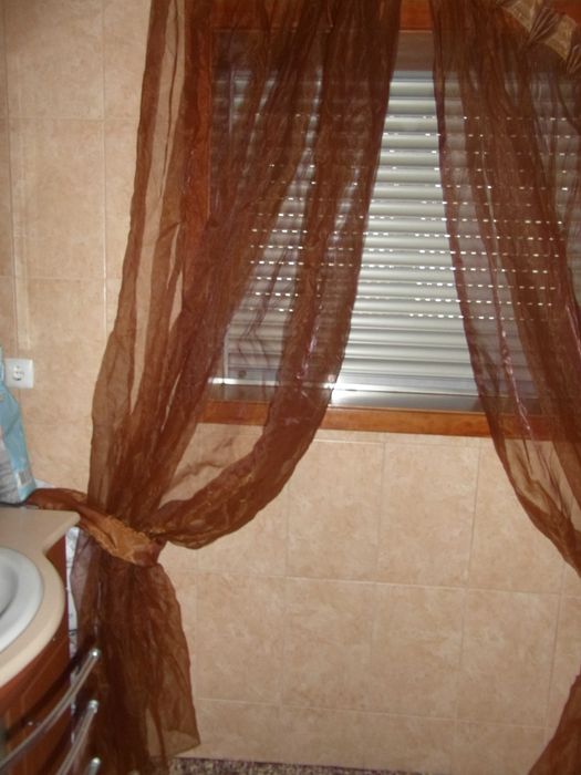 Cortinados prender de lado com fitas