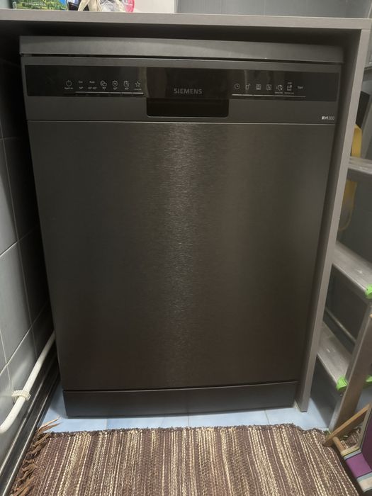 Máquina de Lavar Loiça Siemens Home Connect SN23EC14CE – BlackInox