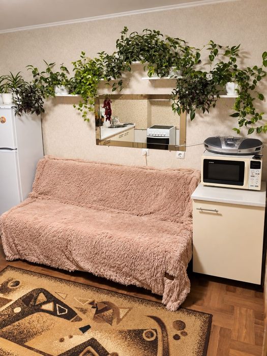 продам от частника  евро двушку 55 кв.  Вышгород . Ул. Кургузова 11-Б ЖК Ярославичи -2 за 56 000 долл