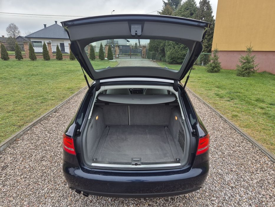 AUDI A4 B8 AVANT 2.0 TDI / 2010 / manual / NOWE OPONY / zarej.PL