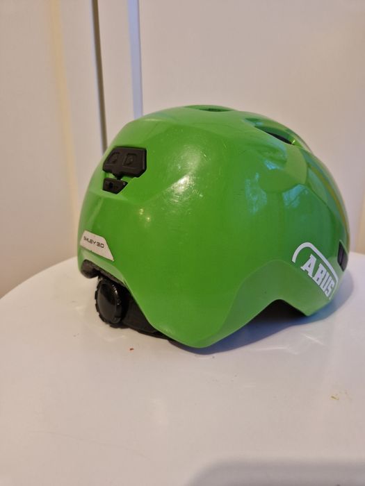 Kask dziecięcy na rower,  na rolki. Abus 45-50 cm