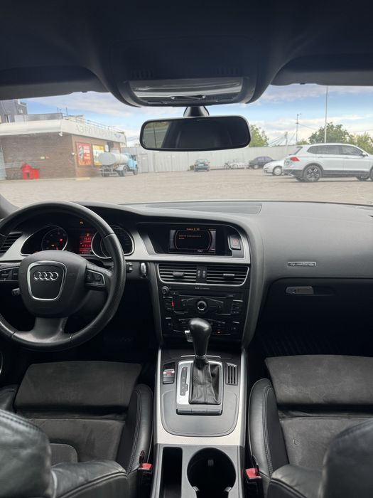 Продам Audi A5 B8 3.2 quattro официал