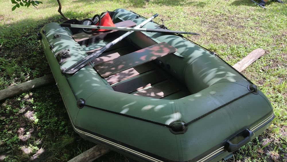 Лодка ПВХ надувная 4-х местная