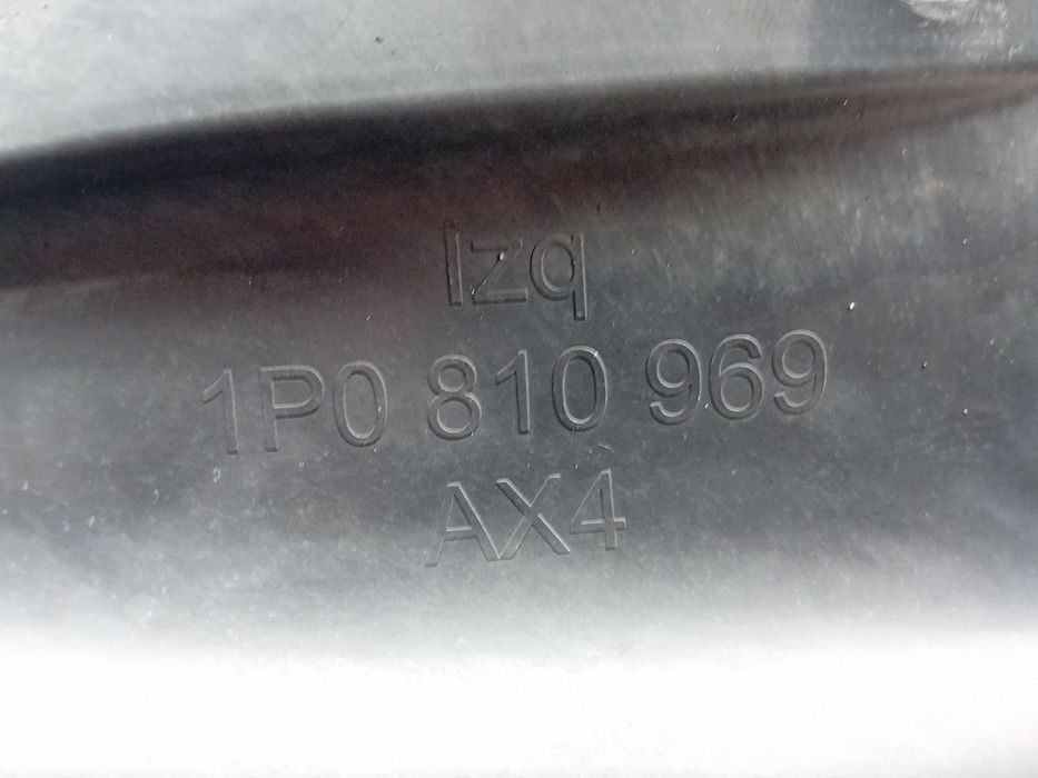 Cava roda trás esquerda SEAT Leon (1P1)