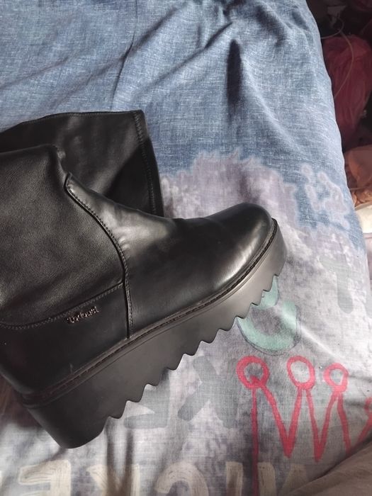 Ботфорты на тракторной подошве