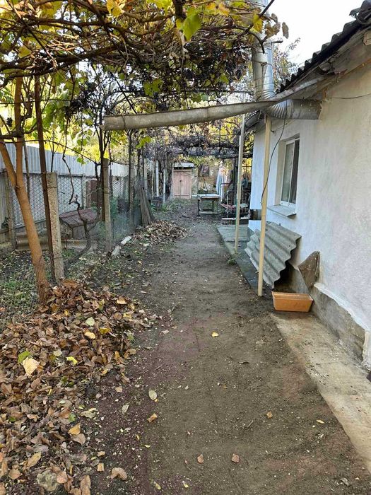 Продам часть дома со своим двором в Одесской области ( Лиманское)