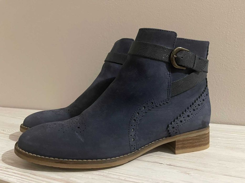 Жіночі черевики фірми Clarks
