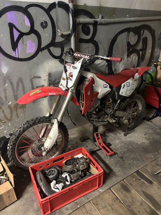 Honda CR 80 85 czesci sprzeglo cylinder skrzynia kartery  zaplon