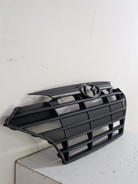 Решітка радіатора HYUNDAI ELANTRA 2019