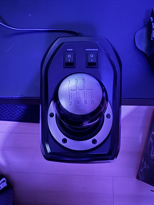 Volante FR-TEC suzuka como novo