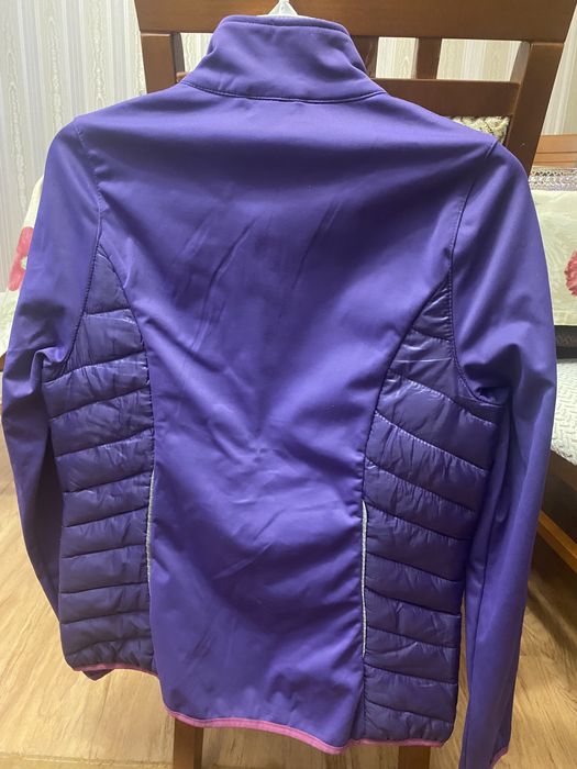 Sportowa kurtka fioletowa