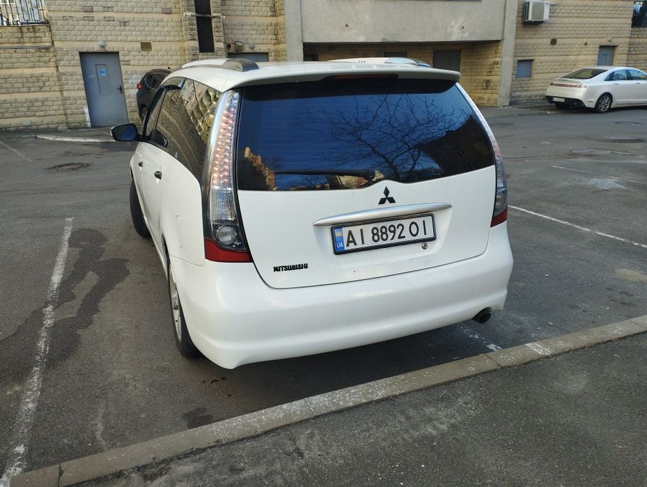 Продам мітсубісі Грандіс