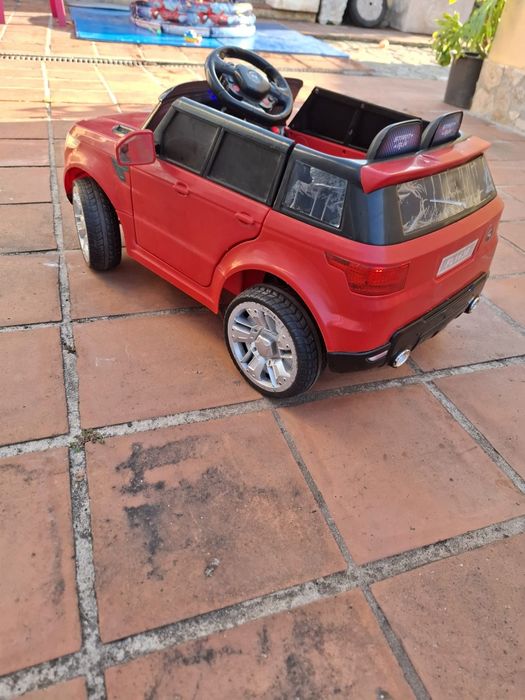 Carro telecomandado para criança