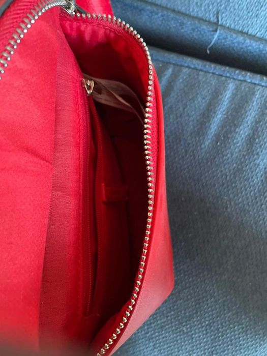 Bolsa de cintura vermelha