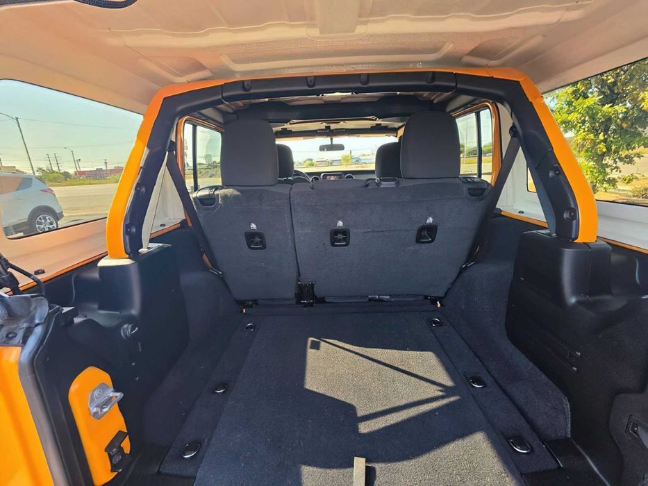 Jeep Wrangler      2021