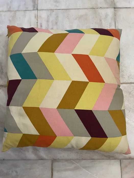 Almofadas decorativas com capas da IKEA