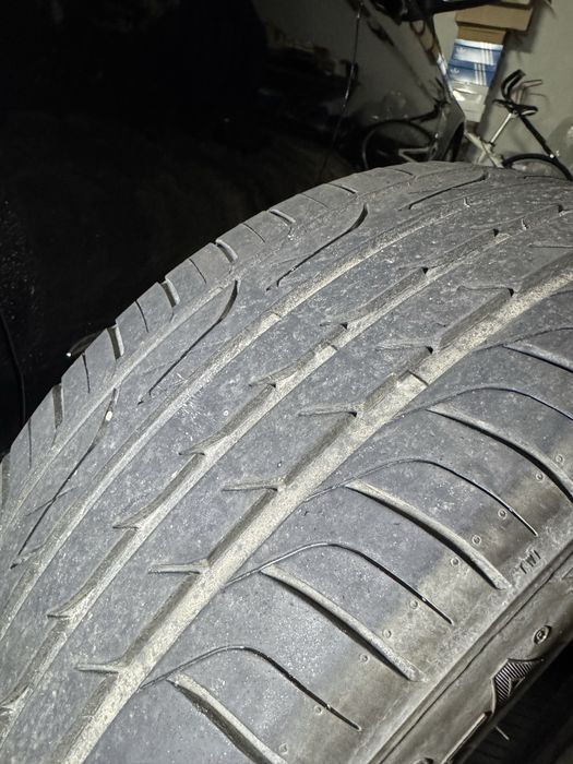 Pneu ATHREE-A 235/45 R17