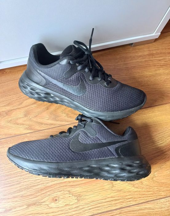 Buty sportowe Nike Revolution 38,5- 39 adidasy do biegania