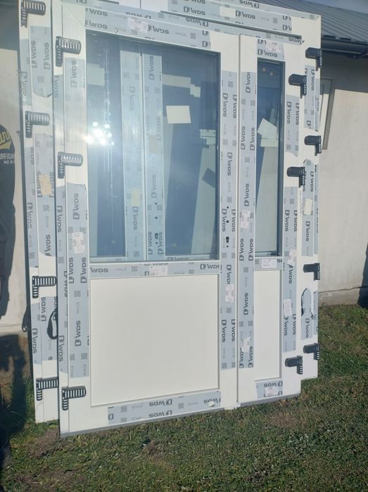 Sprzedam drzwi Pcv nowe 210*140 z klamka w komplecie!! Grubszy profil 76mm!!