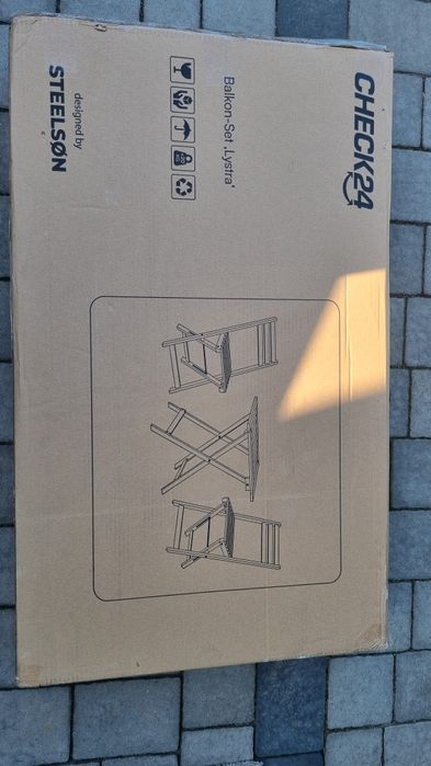 Zestaw balkonowy, na taras stół i 2 krzesła