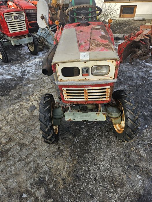 Yanmar YM1100D 4x4 mini traktorek ogrodniczy japoński kubota b6000