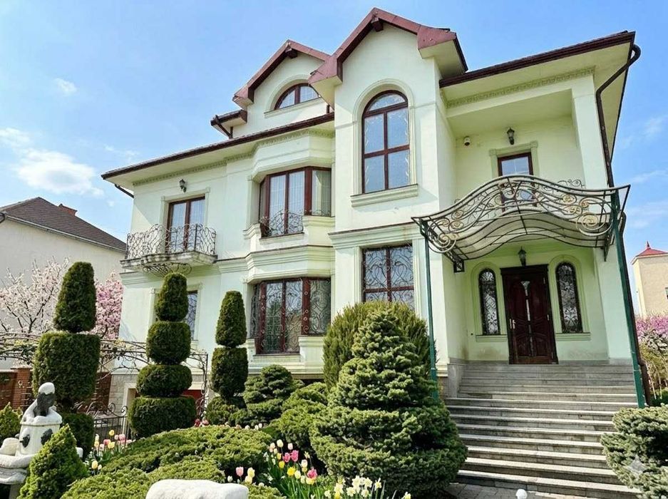 БЕЗ КОМІСІЇ!!! Продаж вишуканого особняка, в елітному районі Брюхович.